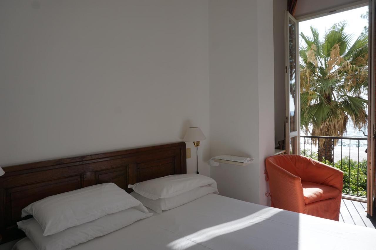 Hotel Beau Rivage Alassio Esterno foto