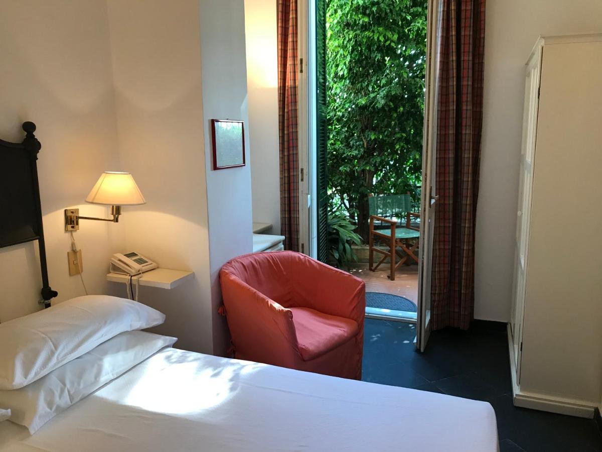 Hotel Beau Rivage Alassio Esterno foto