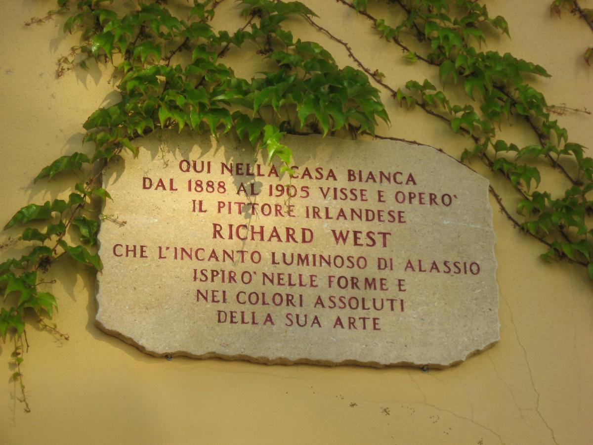 Hotel Beau Rivage Alassio Esterno foto