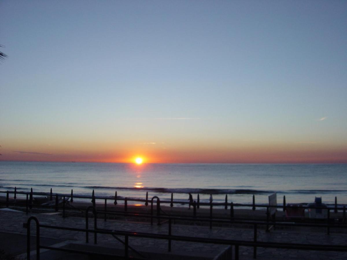 Hotel Beau Rivage Alassio Esterno foto