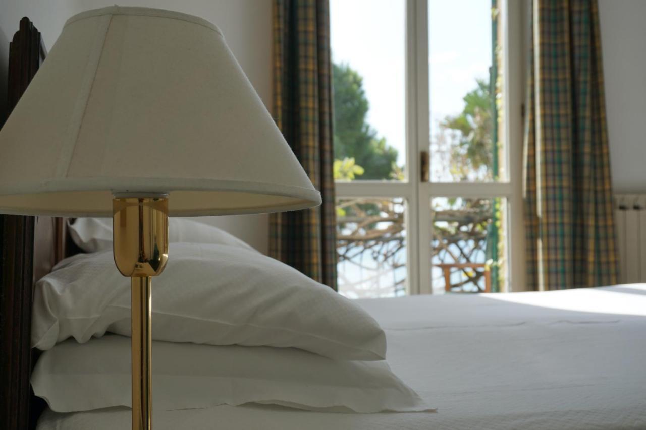 Hotel Beau Rivage Alassio Esterno foto