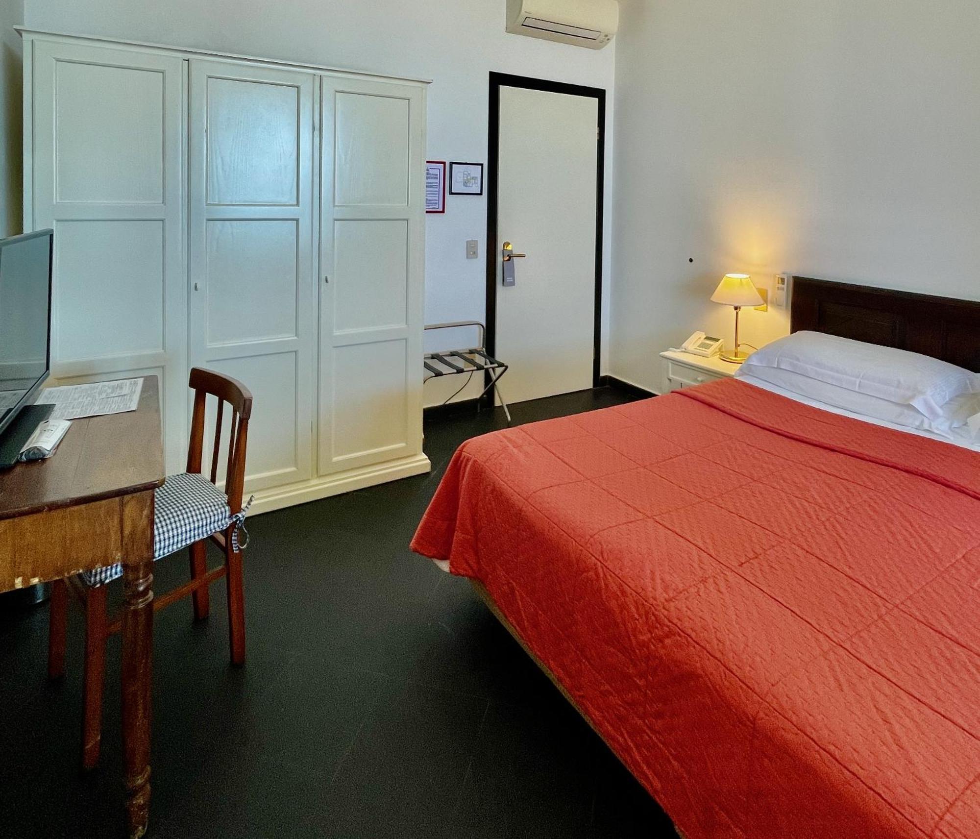 Hotel Beau Rivage Alassio Esterno foto