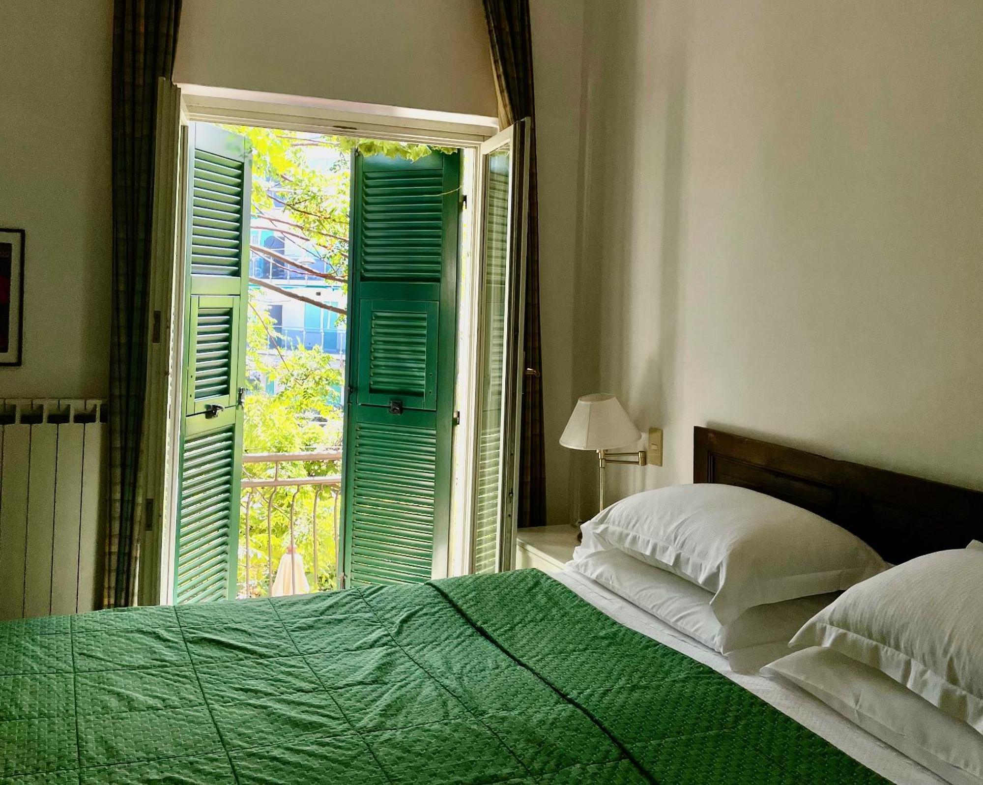 Hotel Beau Rivage Alassio Esterno foto