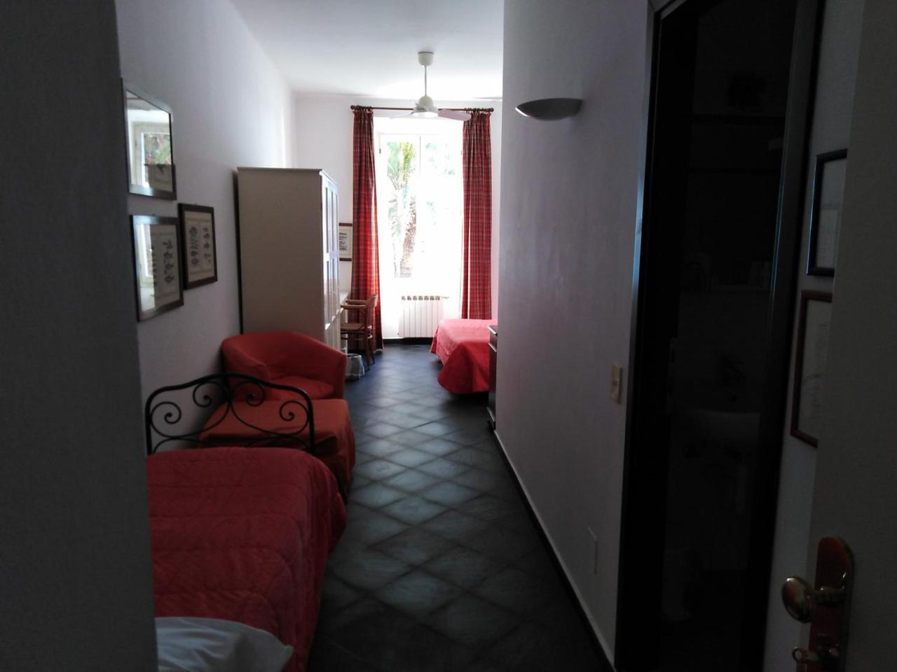 Hotel Beau Rivage Alassio Esterno foto